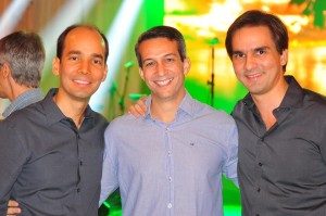 10833665_10205516368858359_206446670_n