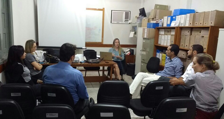 Diretoria da Ampeb se reúne com promotores da Regional de Valença