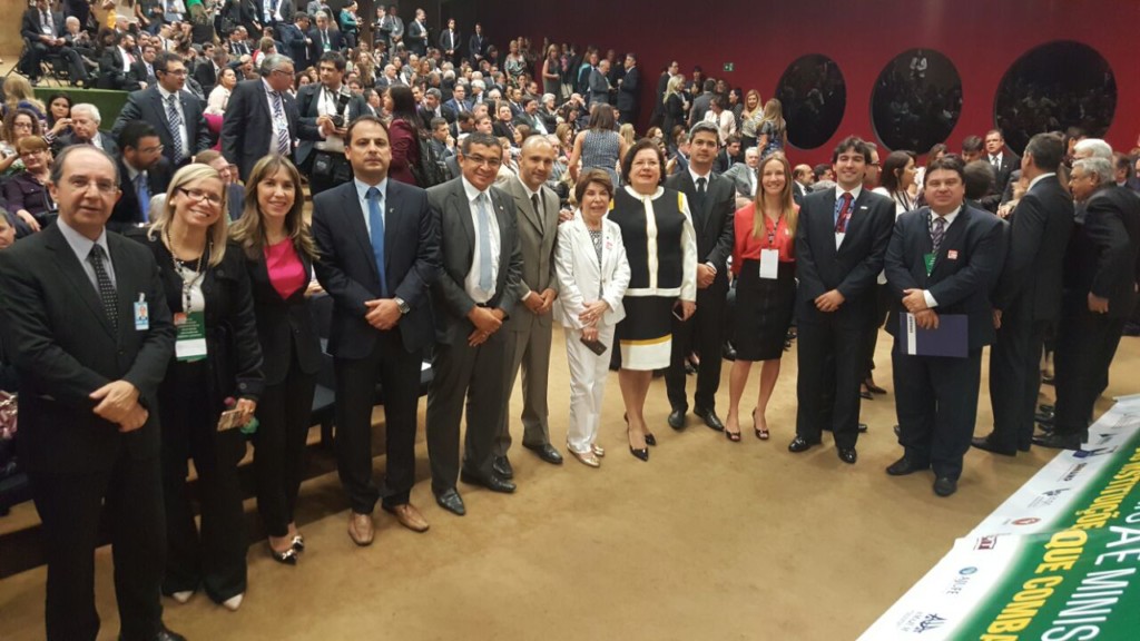 Ampeb participa de ato público em defesa da independência e valorização do MP e Magistratura