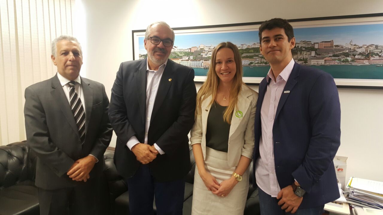 Ampeb participa de ato público contra impunidade e corrupção