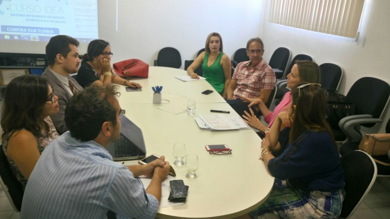 Presidente da Ampeb se reúne com promotores de Juazeiro