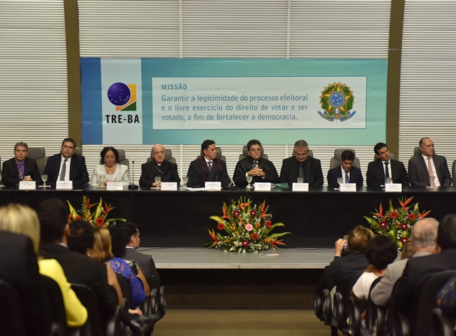 Rotondano toma posse como presidente do TRE