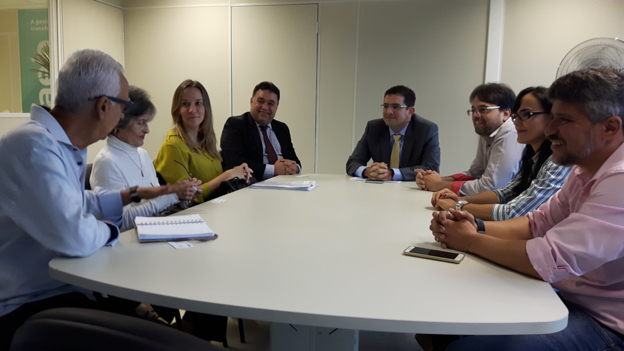 Ampeb se reúne com superintendente da SUPREV para diálogo sobre folha dos aposentados