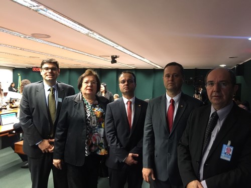 Ministério Público e Magistratura participam de audiência sobre regulamentação do teto