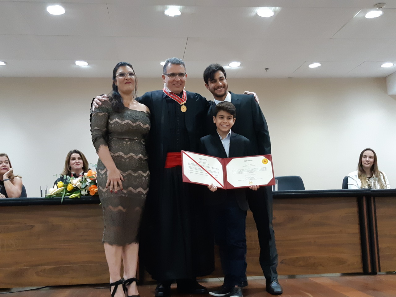 Associado Paulo Gomes Júnior é empossado ao cargo de procurador de Justiça